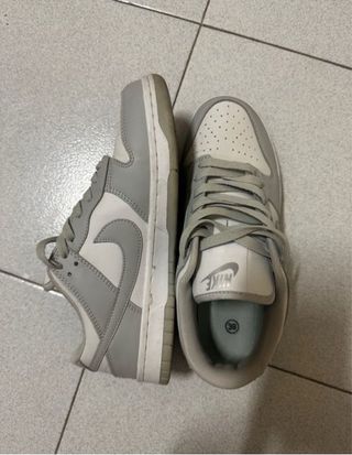 Nike Dunk Low Gris y Blanco Talla 42