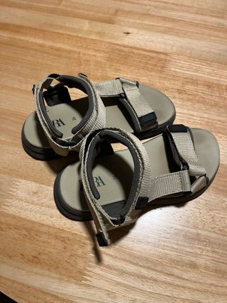 Sandalias Zara beige niño Talla 26