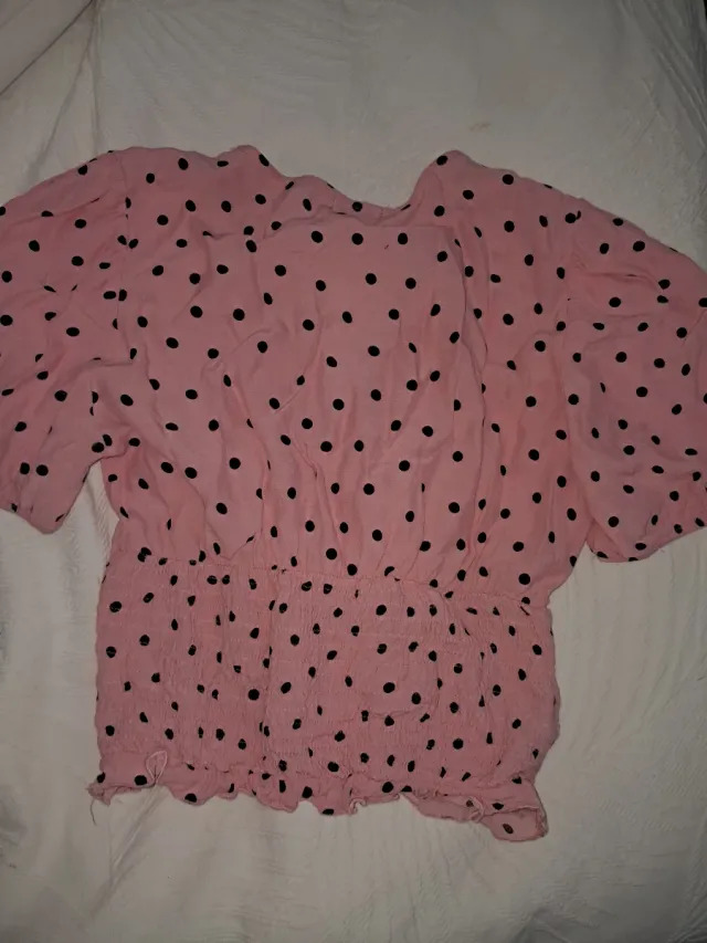 Blusa Stradivarius lunares rosa talla M
