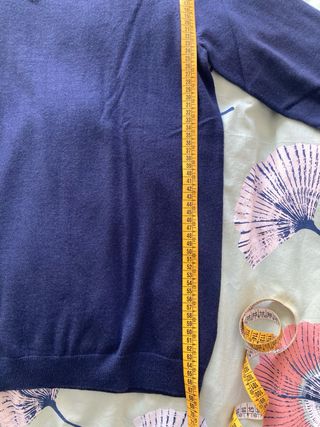 Set 2 maglioni girocollo V blu e beige