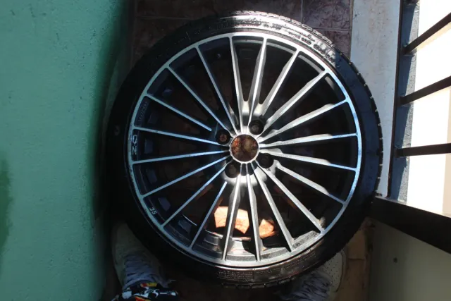 Llantas 17 OZ Racing 35 Aniversario