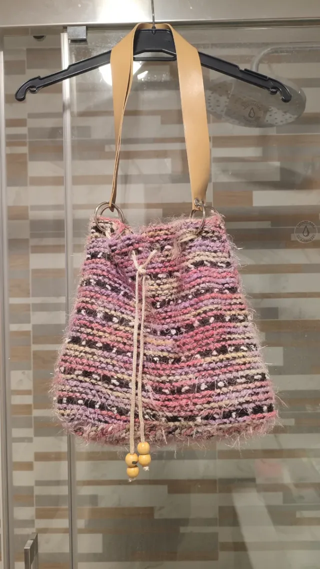 Borsa all'uncinetto rosa cannella con cordino Uncinetto Capello