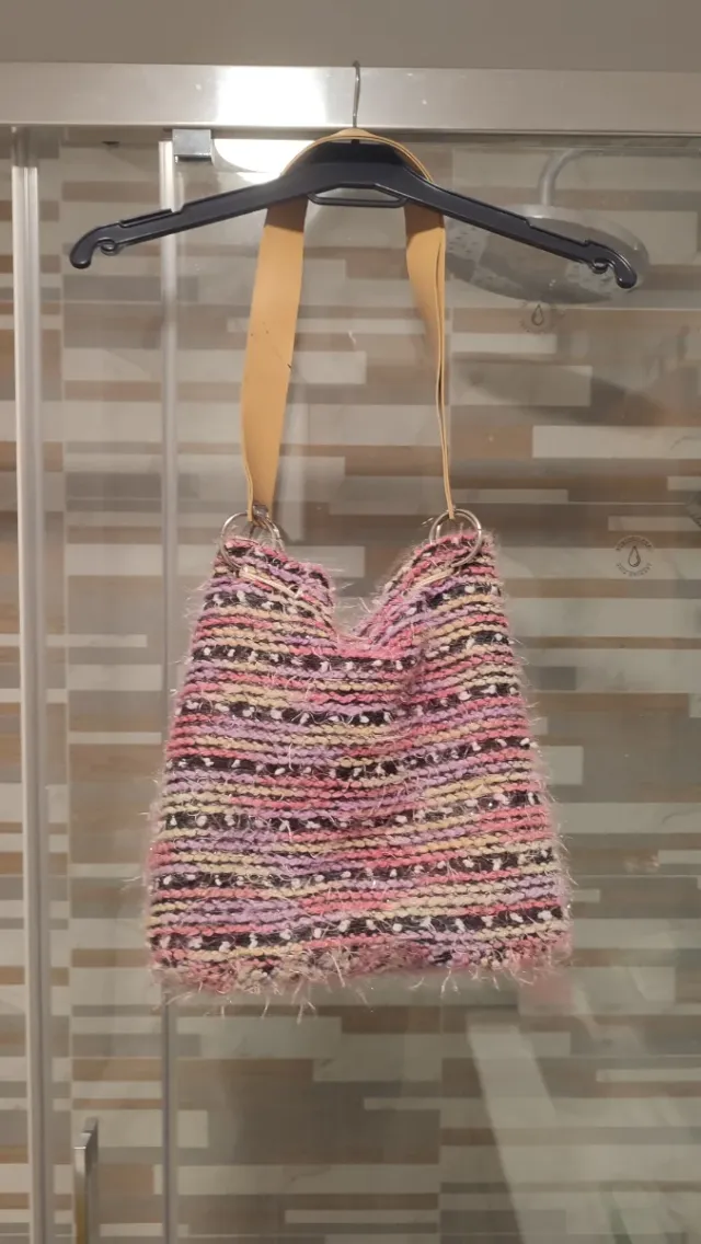 Borsa all'uncinetto rosa cannella con cordino Uncinetto Capello