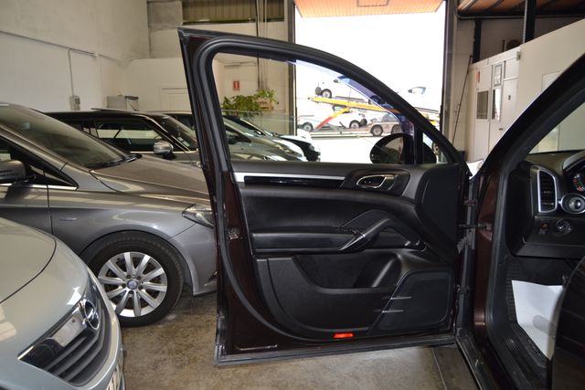 PORSCHE Cayenne Diesel 3.0 V6 262CV