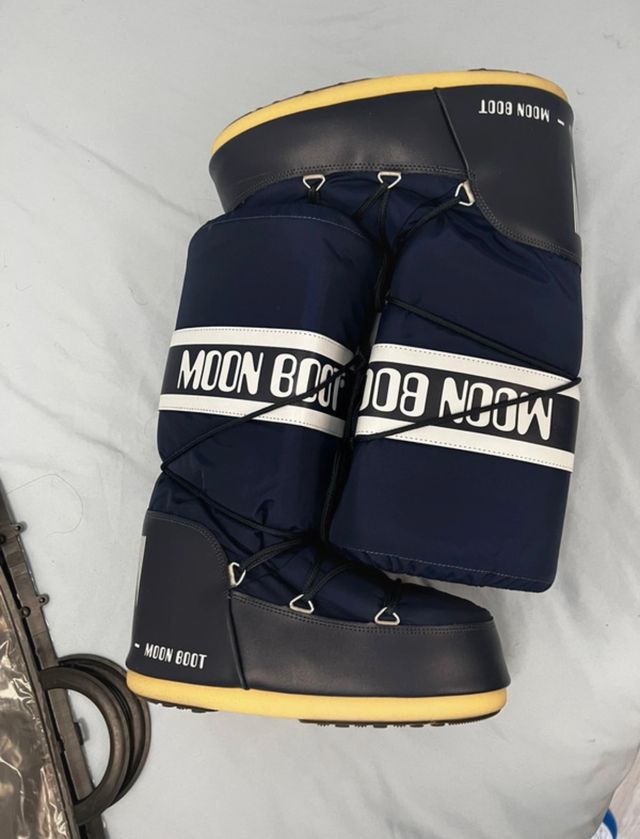 Botas Moon Boot Azul Marino y Negro