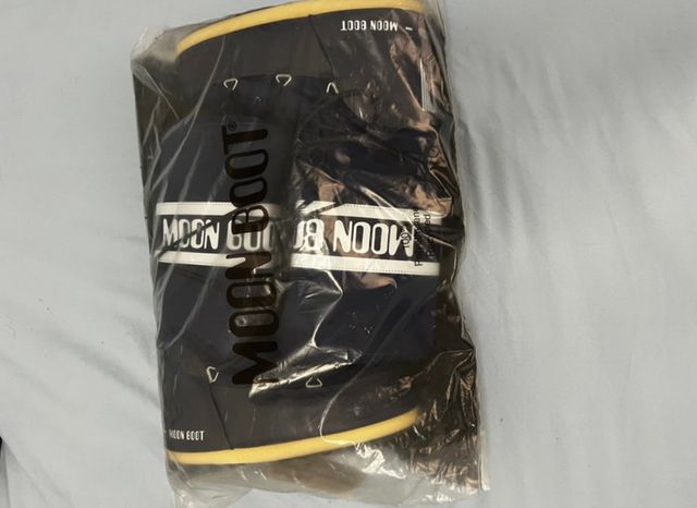 Botas Moon Boot Azul Marino y Negro