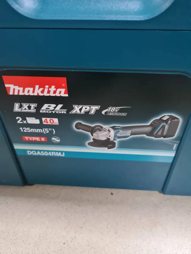Amoladora Makita DGA504RMJ