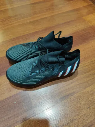 Botas de fútbol Adidas Predator