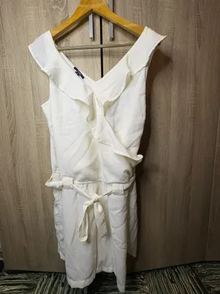 Mono de verano blanco