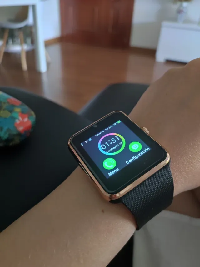 Reloj Inteligente Willful Negro y Dorado