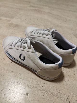 Zapatillas Fred Perry Blancas y Azules
