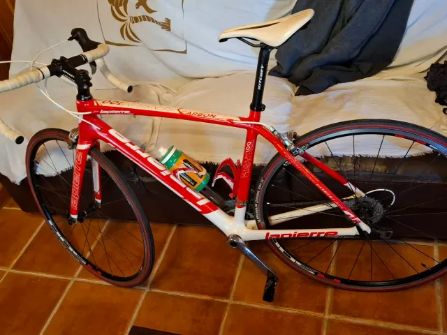Bicicleta Lapierre Roja y Blanca