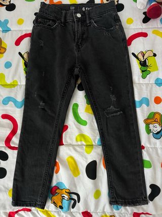 Pantalón vaquero niño negro,