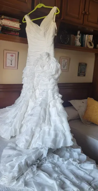 Vestido de Novia con Cancán