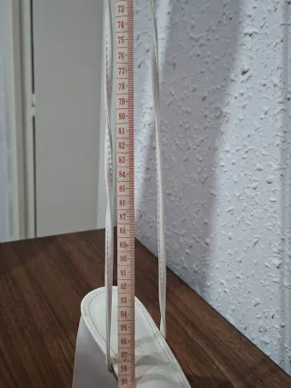 Lindas Sandalias blancas atadas trenzadas