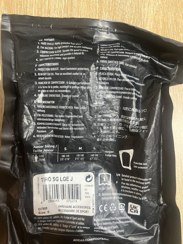 Espinilleras Adidas Tiro SG League J