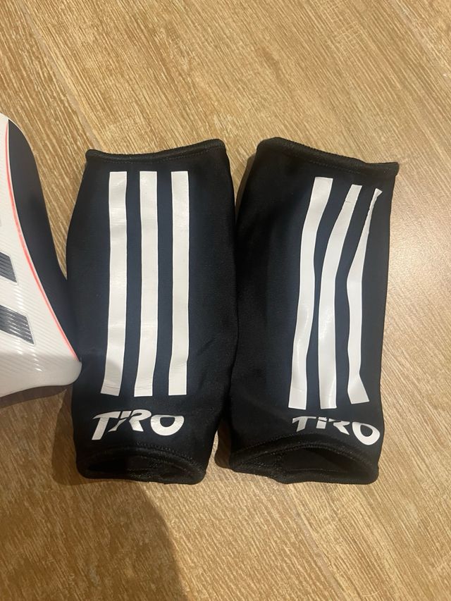 Espinilleras Adidas Tiro SG League J