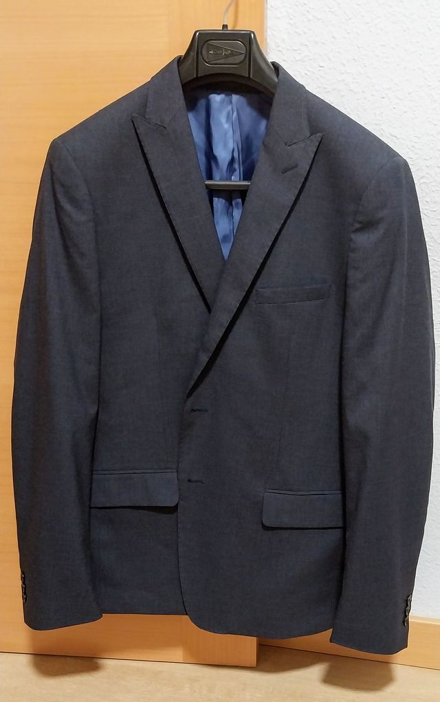 Americana Mango Talla 54 Gris