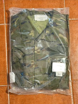 Uniforme pixelado Talla 1N