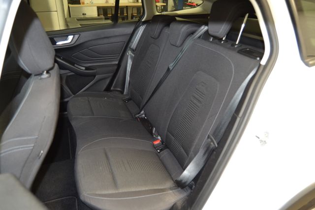 FORD Focus 1.5 Ecoboost 110kW STLine Auto Sport