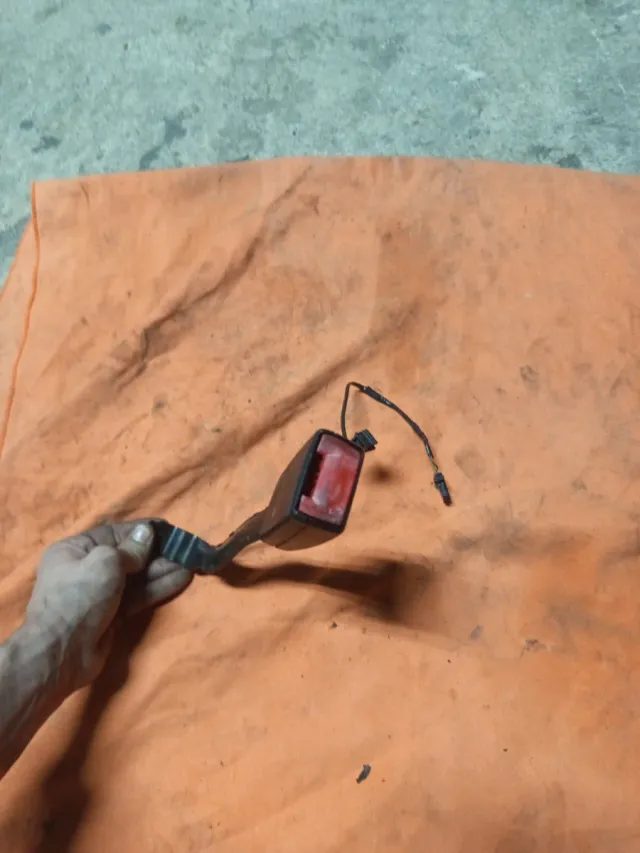 Enganche cinturón Audi A3 8P