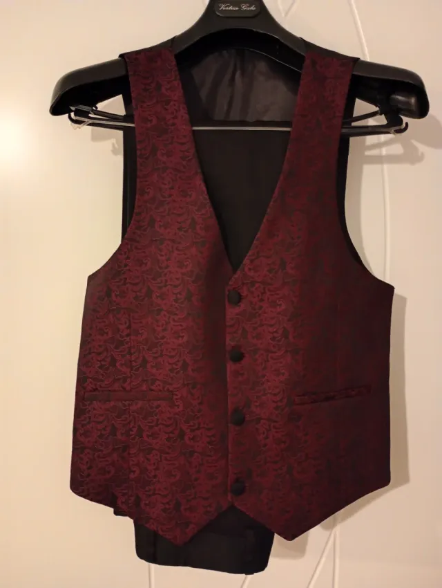 Traje de hombre bordado. De Atelier  Vértice Gala.