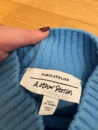 Maglione azzurro cielo collo alto