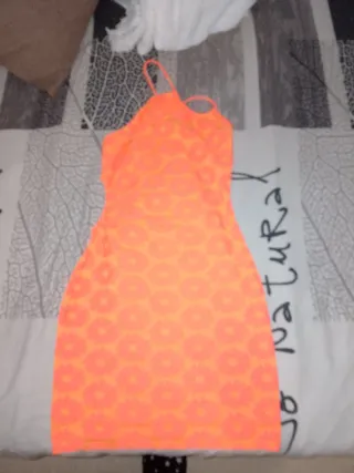 Vestido corto naranja estampado