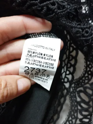 Conjunto Top Encaje y Shorts Negro