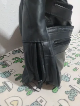 BOLSO NEGRO DE PIEL