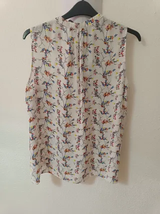 Camisa sin mangas Primark flores