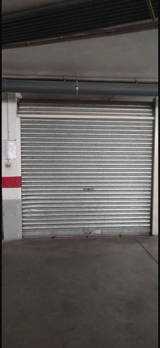 Cochera Garaje en Venta.