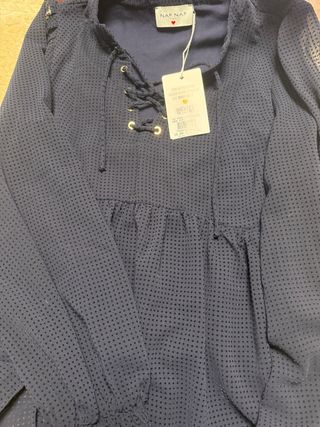 Camisa NAF NAF azul lunares talla M