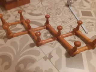 Perchero de madera extensible