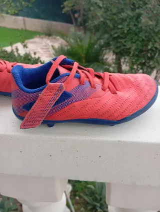 Botas fútbol niño Talla 28