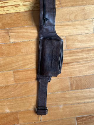 Riñonera doble de cuero