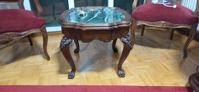 Bonita mesita de salón madera y mármol