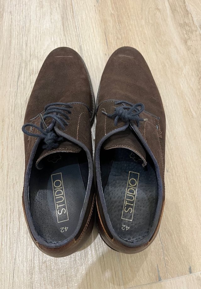 Zapatos de vestir marrones para hombre