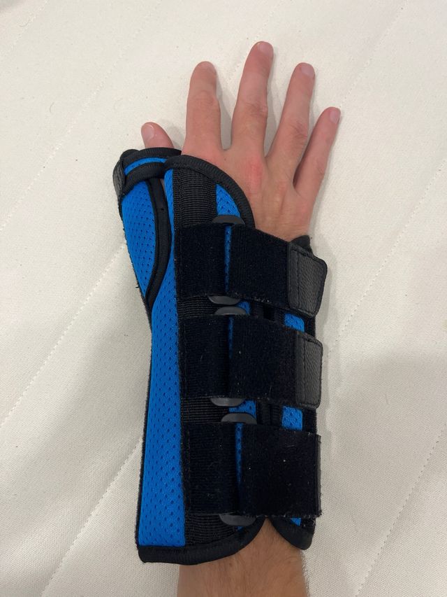 Muñequeras Túnel Carpiano y Pulgar Derecha M x 2