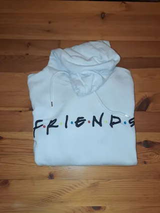 Lotto 3 capi taglia M: Friends, Nike(gildan),Bulls