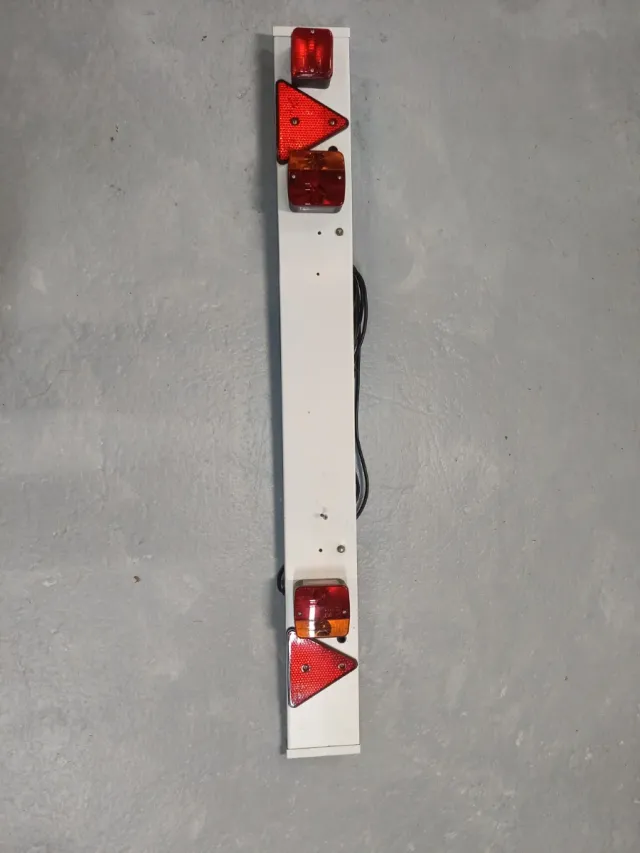 Soporte matrícula remolque con luces