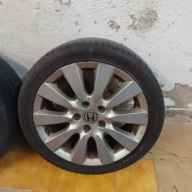 Llantas Honda Civic 17