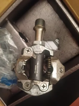 Pedales automáticos Shimano XT