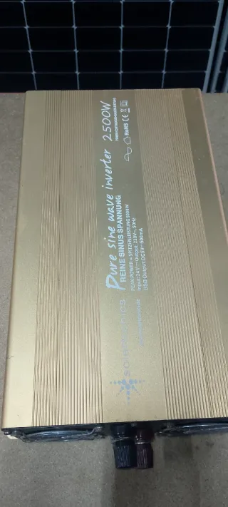 Inversor solar Solartronics 2500W Onda Pura USADO