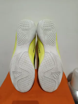 Zapatillas Adidas Amarillas y Negras