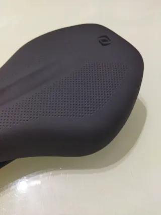 Sillín Scott Belcarra Syncros Negro