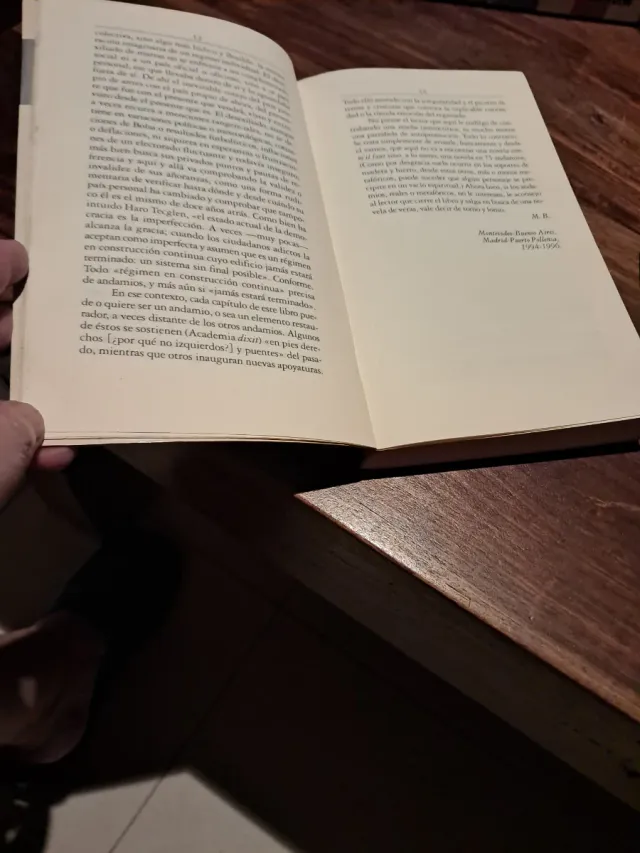 ANDAMIOS (HISPANICA) (Spanish Edition)