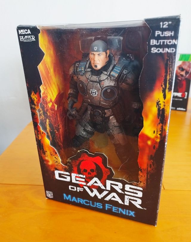 NECA - Gears of War - Marcus Fenix - Nuevo -