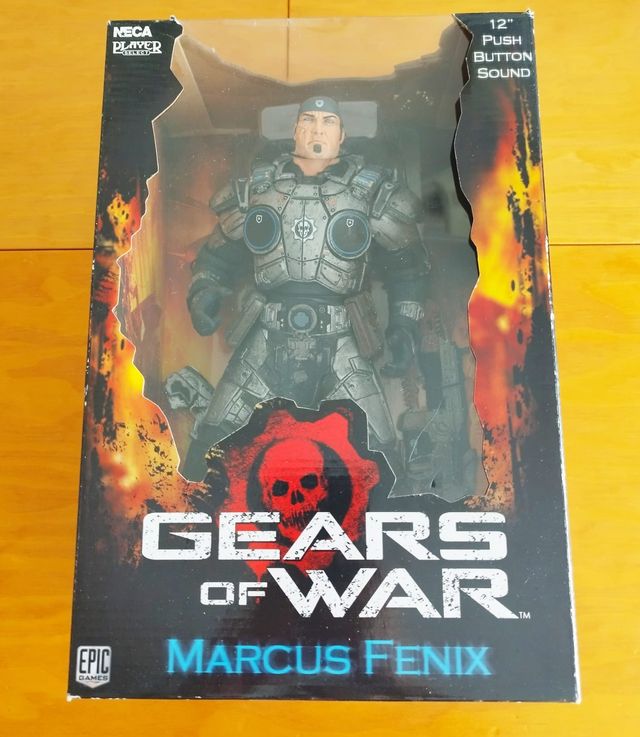 NECA - Gears of War - Marcus Fenix - Nuevo -