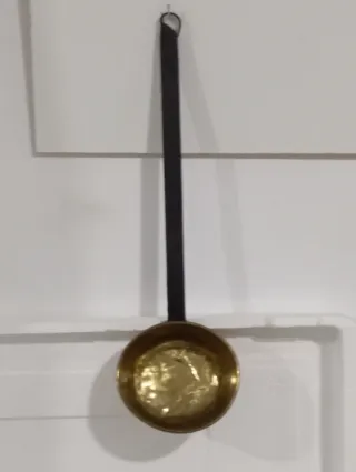 Cazo antiguo de bronce